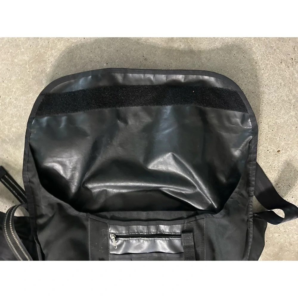 Chrome Industries Citizen Messenger Bag - Black VGUC